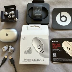 Beats Studio Buds +